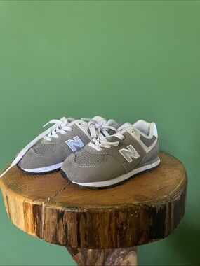 New Balance Kids Taupe and White Low-Top Sneakers